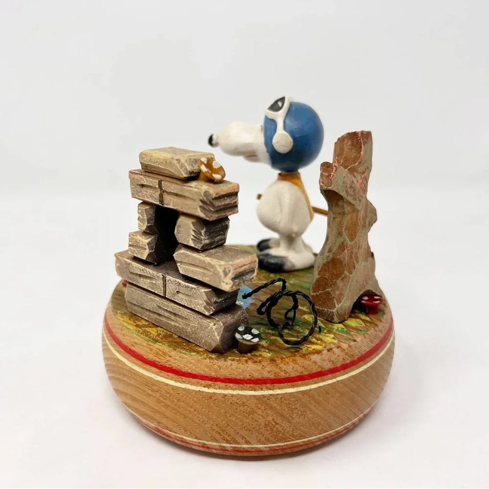 Rare Peanuts Flying Snoopy wood musical Figurine - Picture 5 of 7